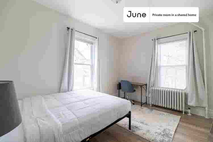 3 BR in Boston