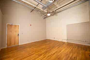 Spacious 2nd Ave N Downtown Loft