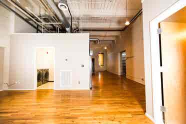 Spacious 2nd Ave N Downtown Loft