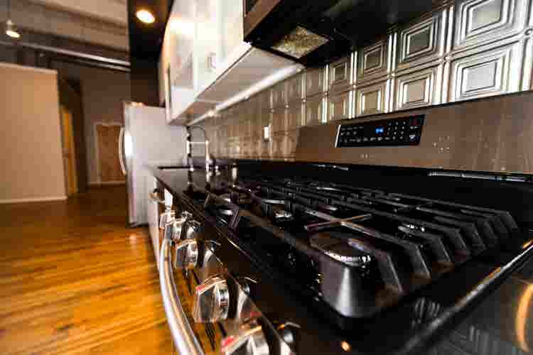 Spacious 2nd Ave N Downtown Loft