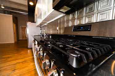 Spacious 2nd Ave N Downtown Loft