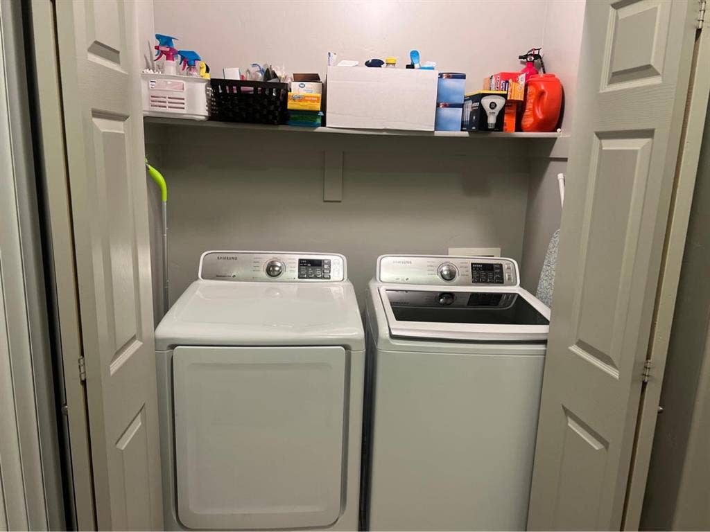 Two rooms for rent at Daybreak