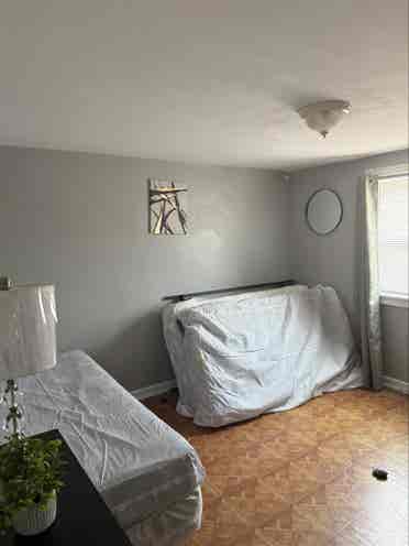 Room For Rent!!