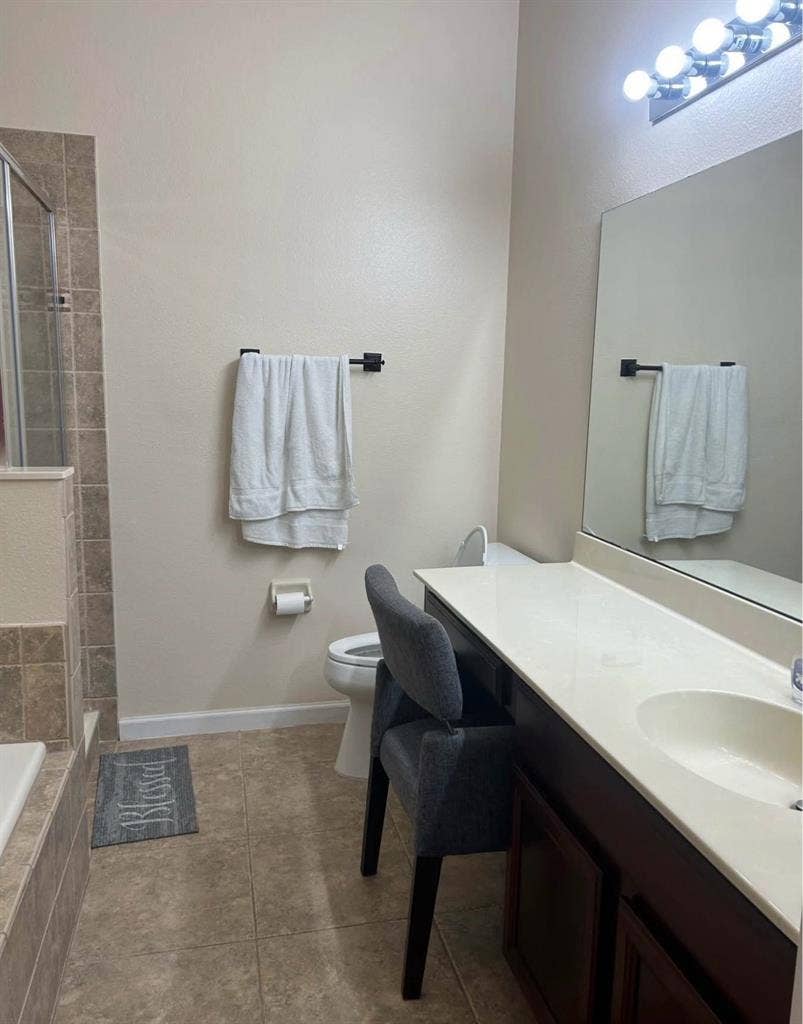 Master BR Private Bath