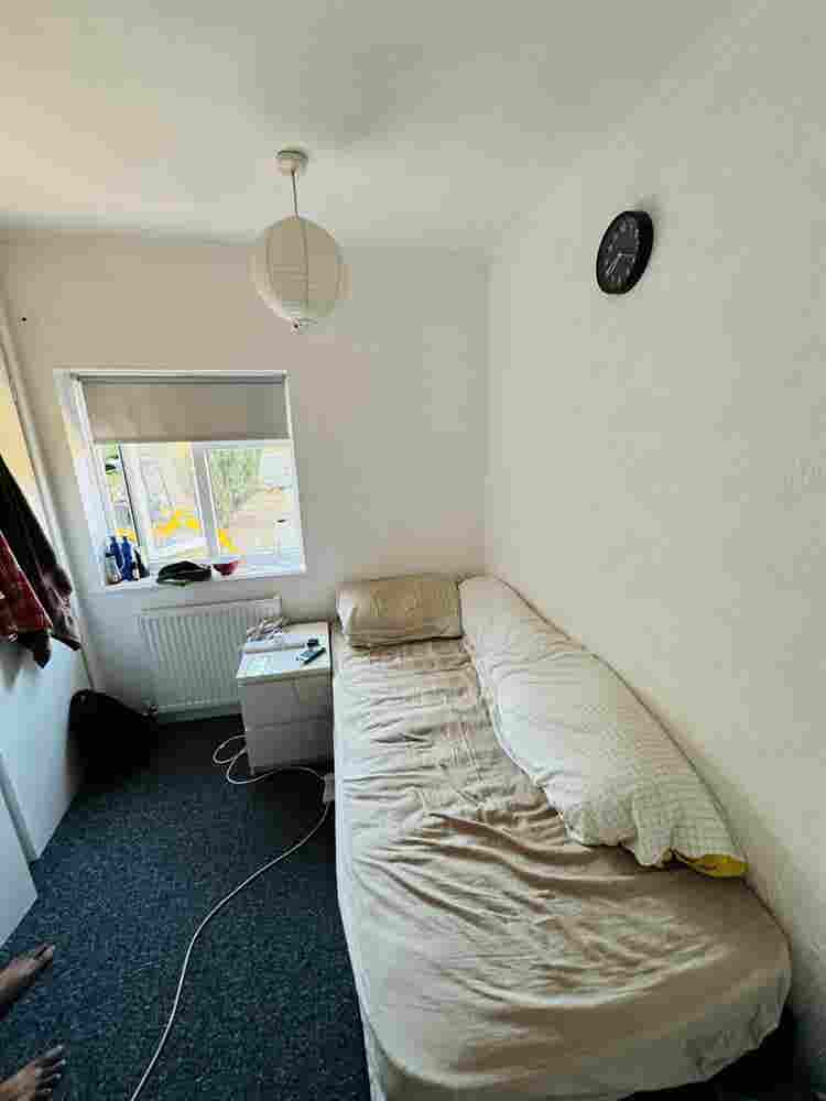 box room and big room available