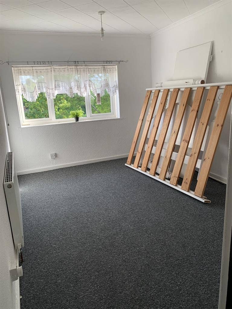 box room and big room available