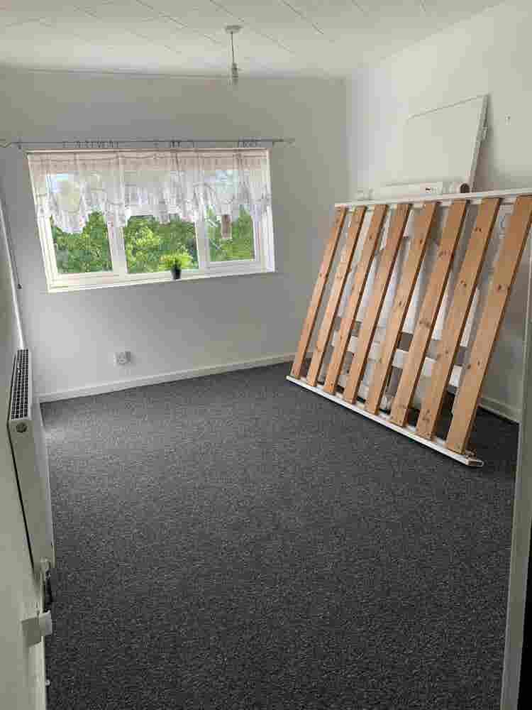 box room and big room available