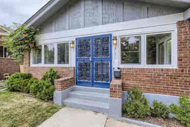 4 BR in Denver