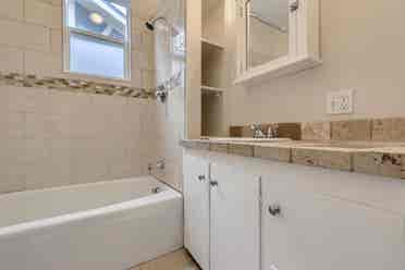 4 BR in Denver