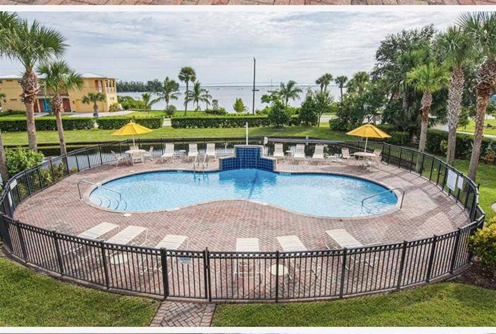 Intercoastal waterfront Condo