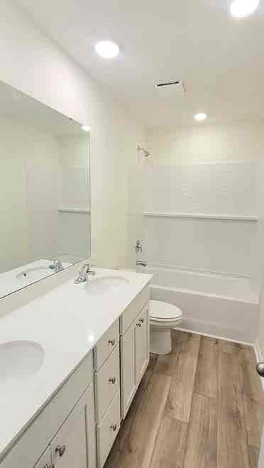 New Construction Home Modern Finish