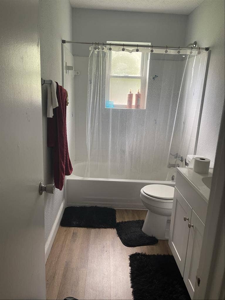 Private room for rent shared bath