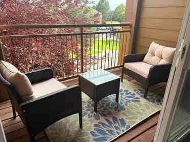 Private Room+Bath+Garage Included