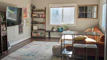 Seeking single tenant without pets