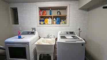Seeking single tenant without pets