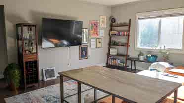 Seeking single tenant without pets