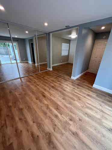 Spacious Masterbedroom Available!
