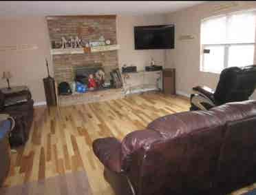 ROOM HOME SHARE