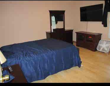 ROOM HOME SHARE