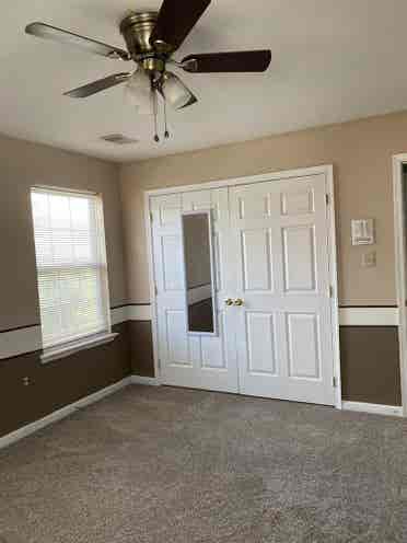 Large bedroom for rent with all