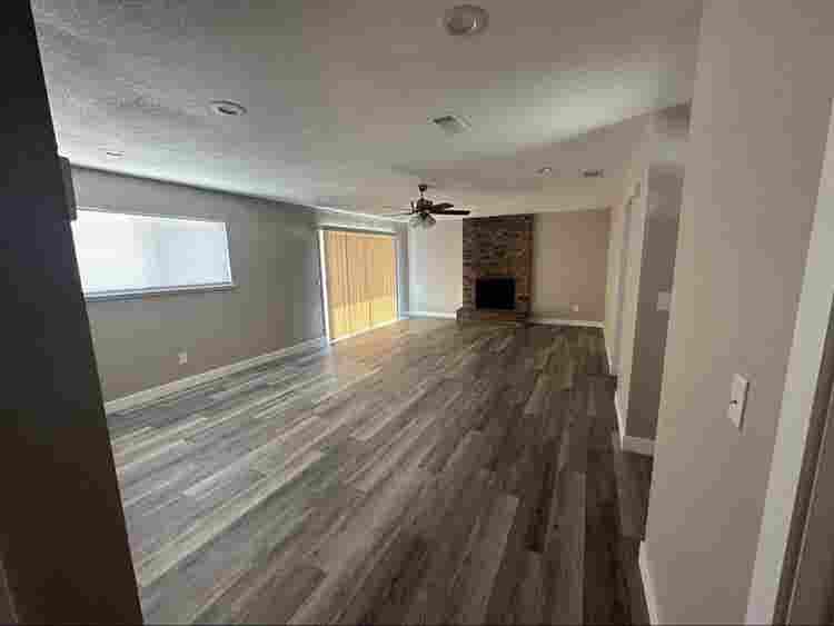 bedroom available, quiet home