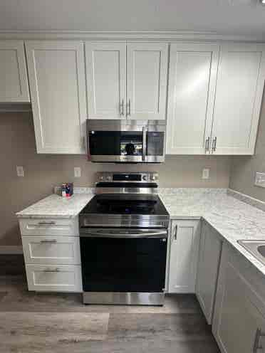 2 bedrooms available, quiet home