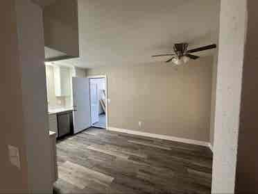 2 bedrooms available, quiet home
