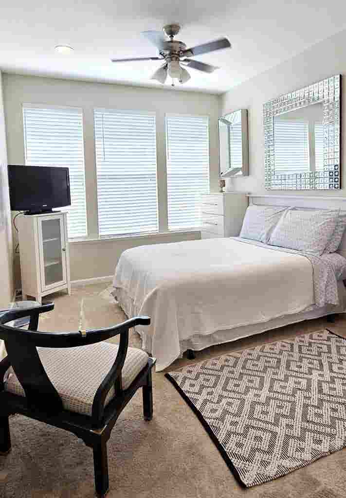 Room fully furnished