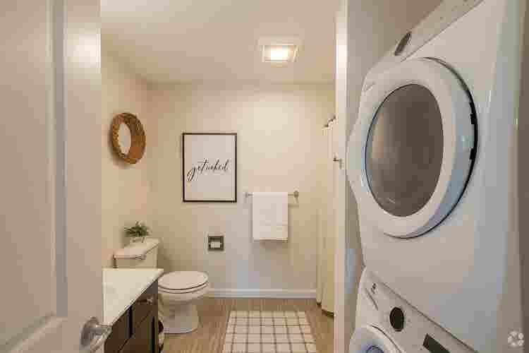 Furnished Room 2 Bed
