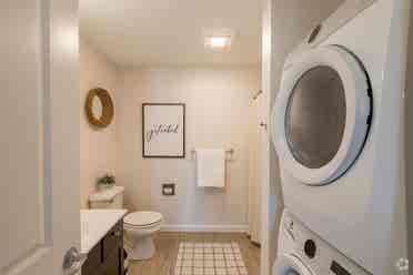 Furnished Room 2 Bed