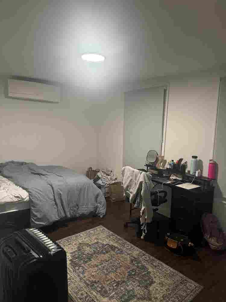 1 Room Available in Bath