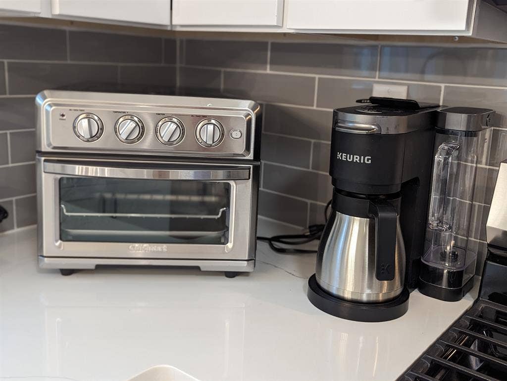 Room for Rent in Clean, Quiet Home