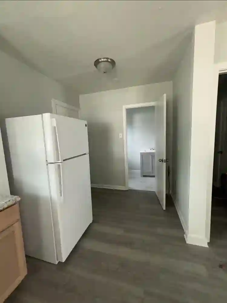 ROOMS FOR RENT MIDTOWN MEMPHIS!!