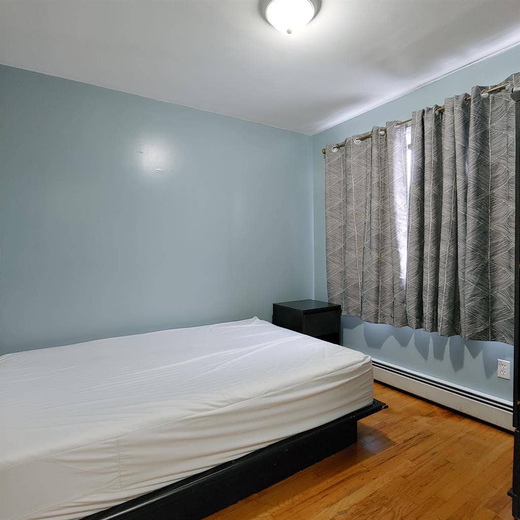 Furnished Clean - Next To MTA