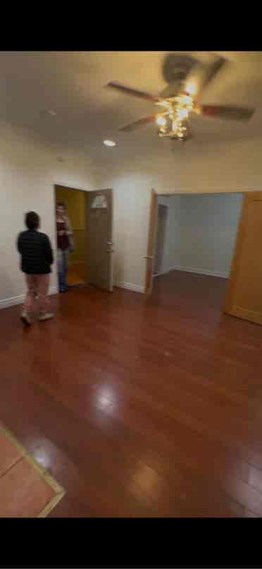 Huge Room, East Hollywood, $