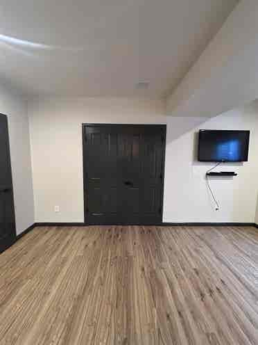 One Bedroom Basement with Garage