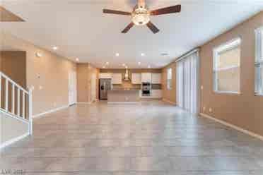 ROOM WITH PRIVATE BATH * GATED COMM