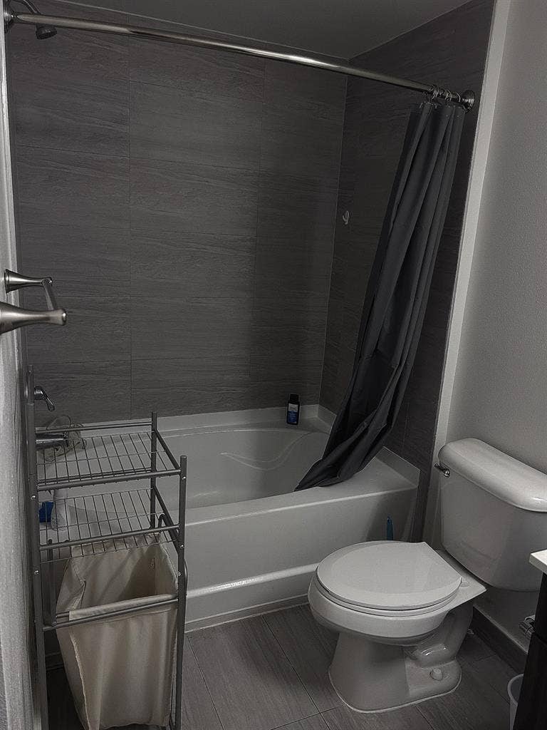 Bright & Clean Room /private bath
