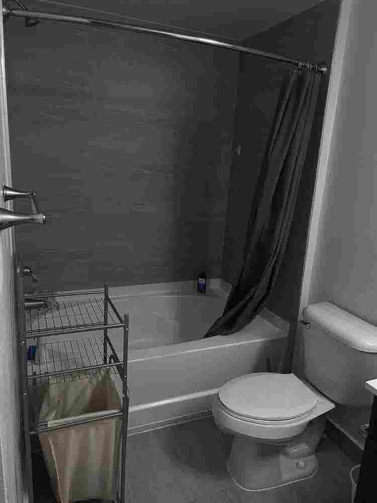 Bright & Clean Room /private bath