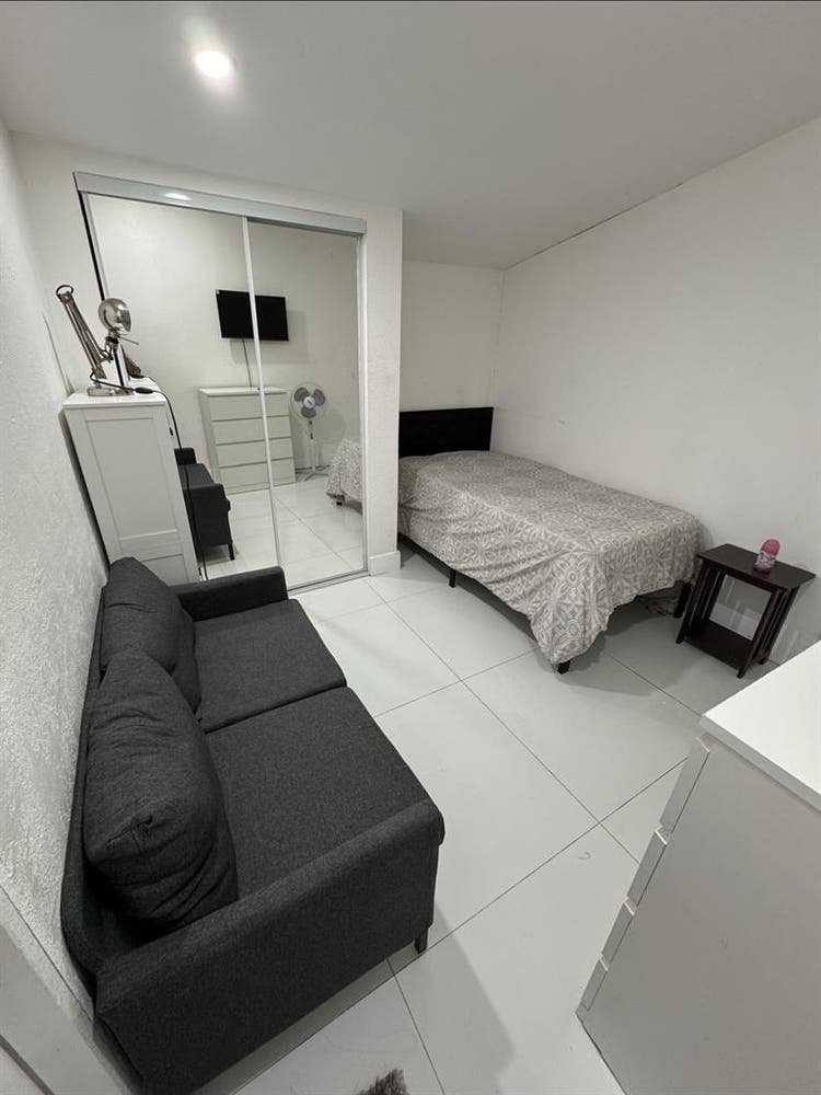 Se Rentan Dos Habitaciones