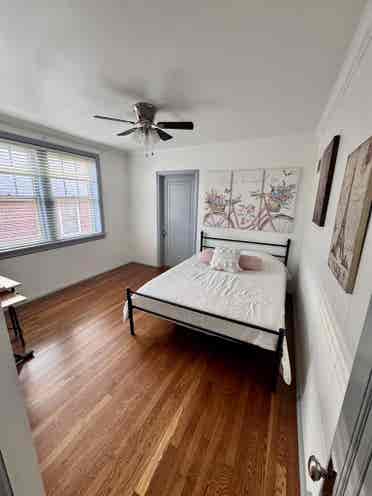 Private Room in Richmond Heights