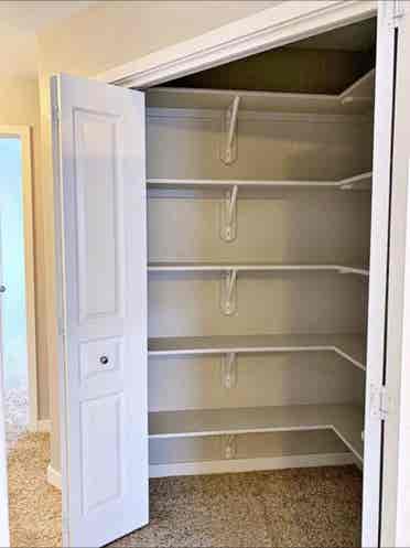 Professional Female roommate wanted