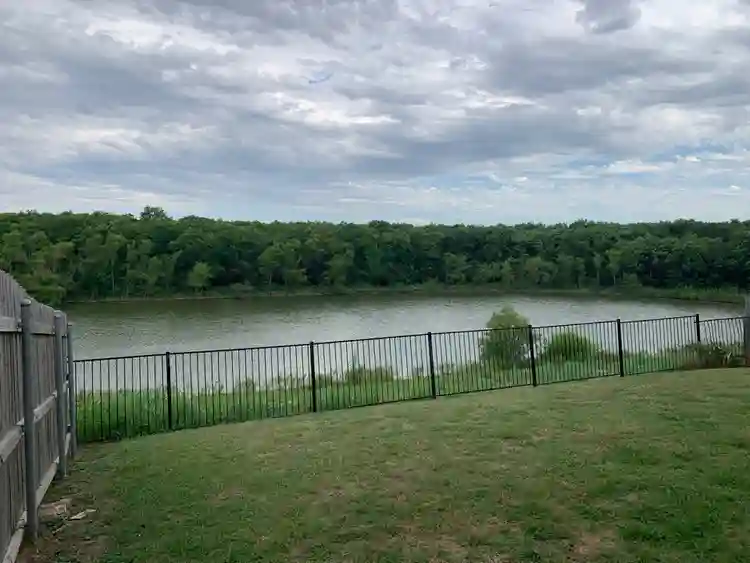 Master room w Private Bathroomm