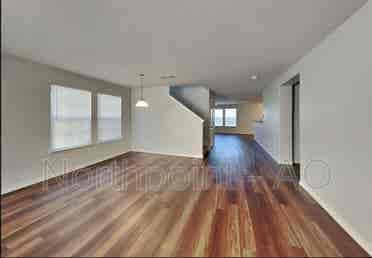 Master room w Private Bathroomm