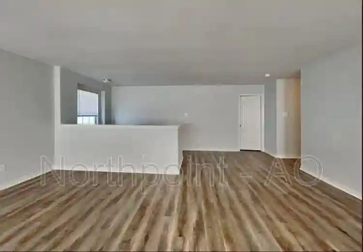 Master room w Private Bathroomm