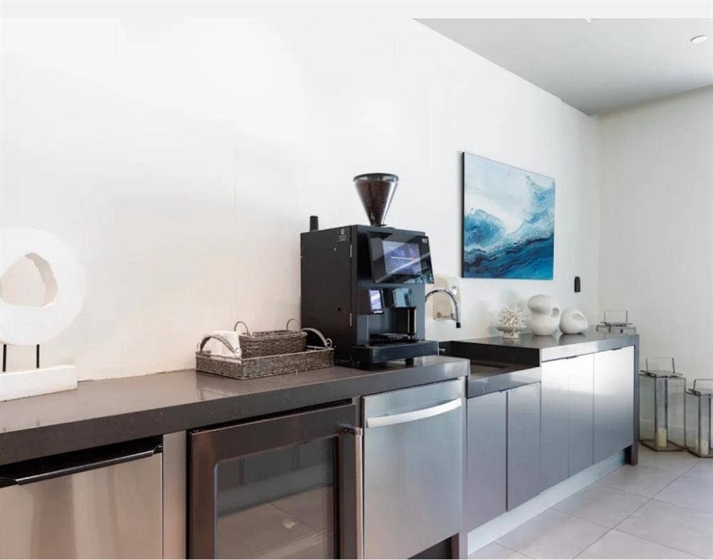 Luxury priviate room and bath rent