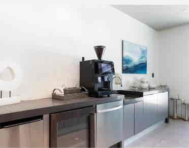 Luxury priviate room and bath rent