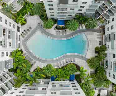 Luxury priviate room and bath rent