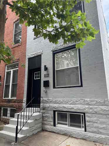 Private room & bath in Hopkins Area