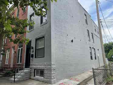Private room & bath in Hopkins Area